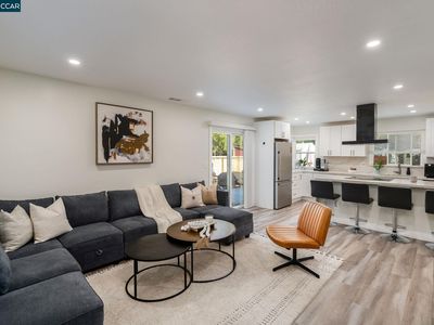 256 Gregory Ln