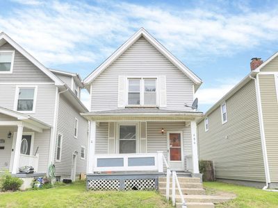 684 Siebert St