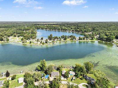 24998 Lake Shore Dr