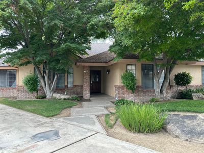 413 N Ryan Terrace