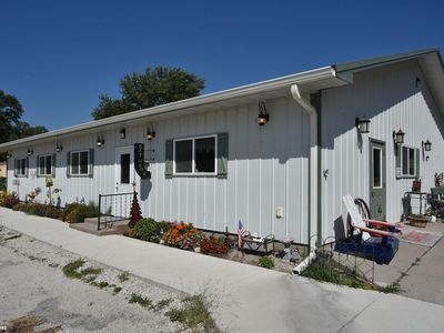 400 Vine St
