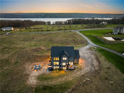 31 Lake Forest Dr