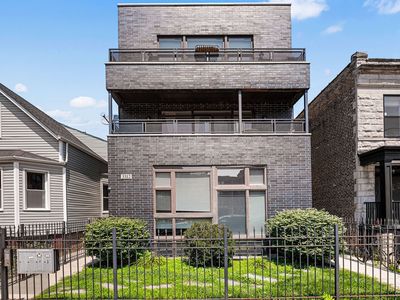 3312 W Diversey Ave APT 1N