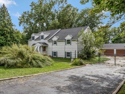 429 Foothill Rd