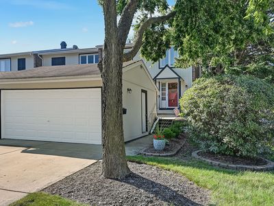 216 Pinewood Ln