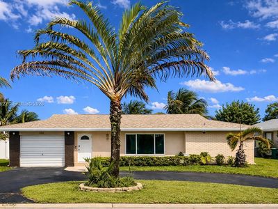 8102 NW 96th Ter