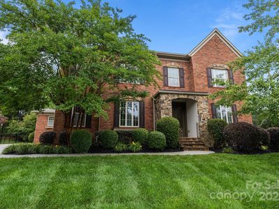 3206 Lakehurst Xing