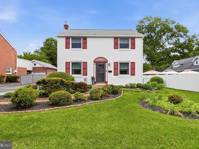 Property at 527 Saxer Ave, Springfield, PA