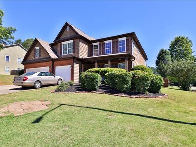 300 Meadowwood Cir