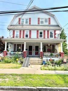 208 E Thomas St