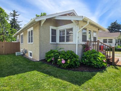 1108 Lincoln Way