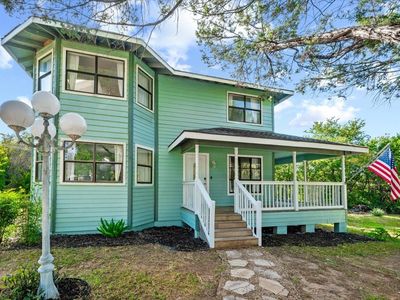 2704 Canyon Trl