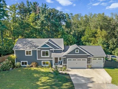 2939 Five Mile Rd NE
