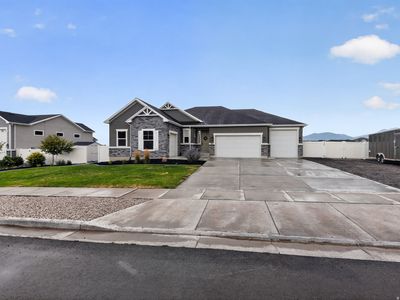 597 S Chan Dr
