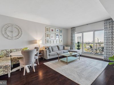 717 S Chris Columbus Blvd #1411