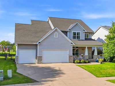 320 Lockmoor Ave