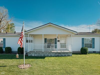 Property at 615 High St, Hope, IN