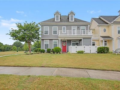 1008 Kings Land Ct
