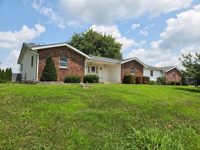 Property at 1407 Pratt St, Barry, IL