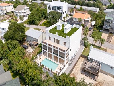 326 Summit Dr