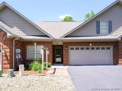 Property at 620 W Utica Street #4, Sellersburg, IN