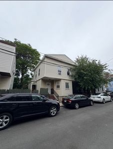 30 Blaine St