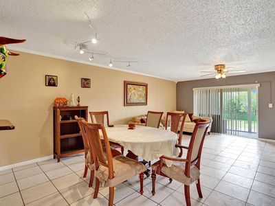 8801 NW 38th Dr