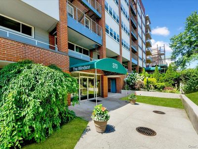 370 Westchester Avenue #3M