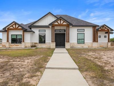 411 Silver Spur Ln