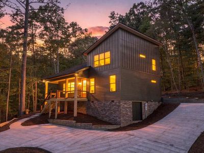 84 Hale Ct