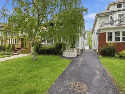 301 Colvin Ave