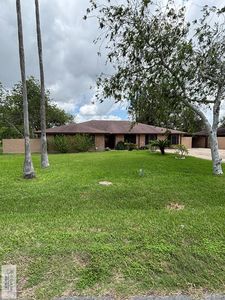 945 Acacia Lake Dr