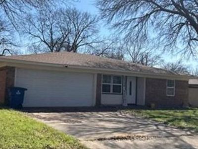 1708 Lyndale Dr