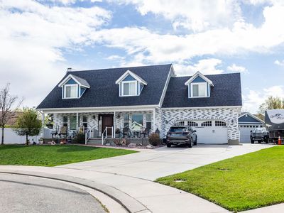 5204 S Bright Morning Cir