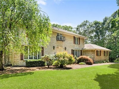 Property at 191 Fairway Dr, Seekonk, MA