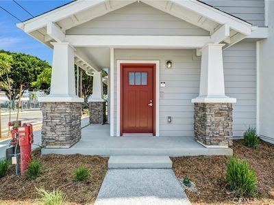 1336 Locust Ave #5
