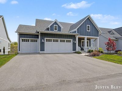 4297 Riverlands Ct NE