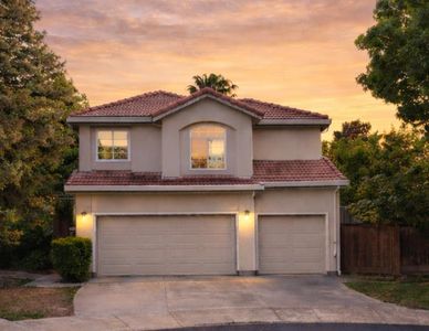 880 Nicholas Ct