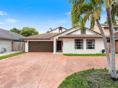 19080 NW 77th Ct