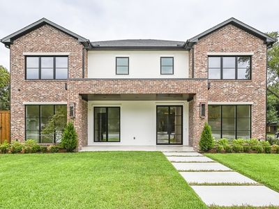 3304 Royal Ln