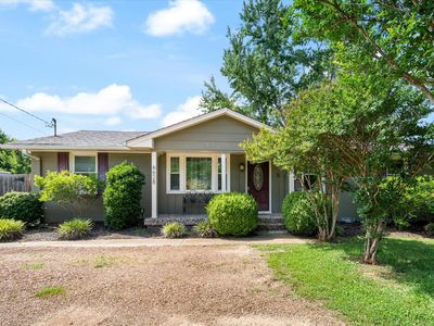 6628 Cabot Dr