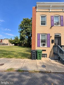 2537 Salem St
