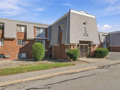 300 Smithfield Rd APT 1-5