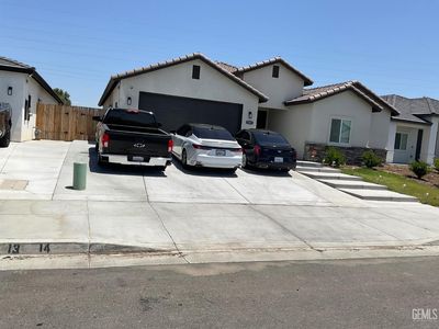5201 Hawkwatch Ln