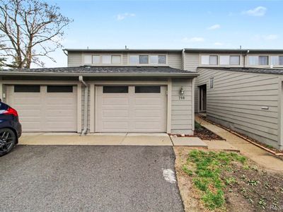 798 Peninsula Ct