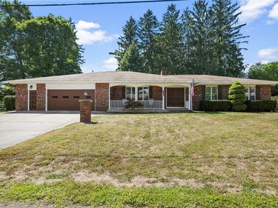 101 Lorian Dr