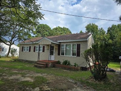 Property at 24541 Mary N Smith Rd, Accomac, VA