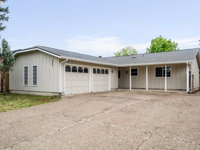 3648 Plumtree Dr