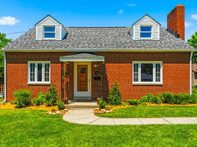 260 Dixon Ct