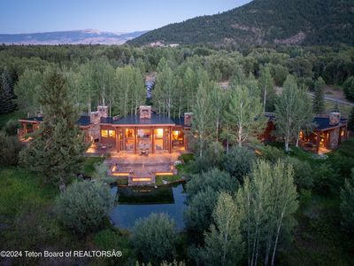 2575 W Homestead Cir